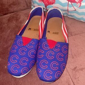 Chicago Cubs slip on shoes MLB- size medium